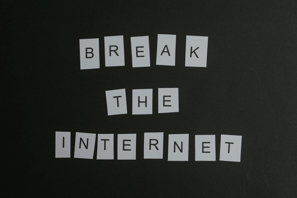 Latest viral stories spreading across the internet featured image